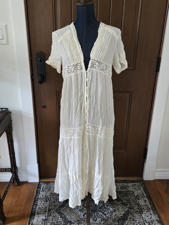 Dresses & Skirts - Boho White Button-Front Maxi Dress with Lace Panels